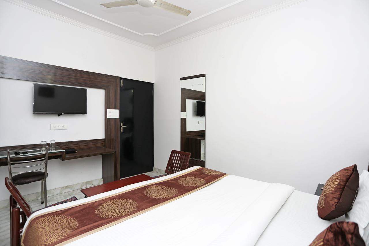 Oyo 3472 Hotel Rama Inn New Delhi Eksteriør billede