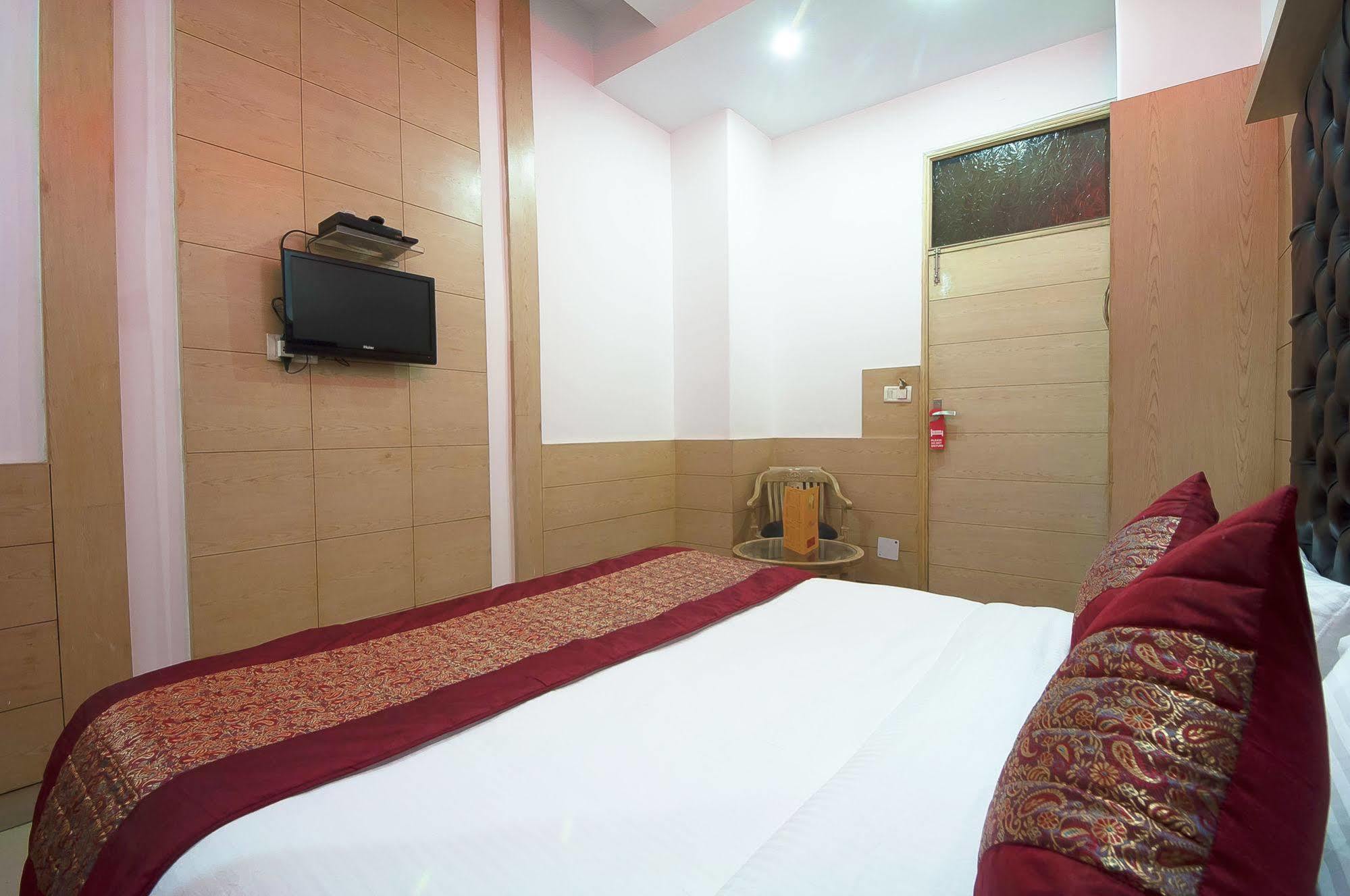 Oyo 3472 Hotel Rama Inn New Delhi Eksteriør billede
