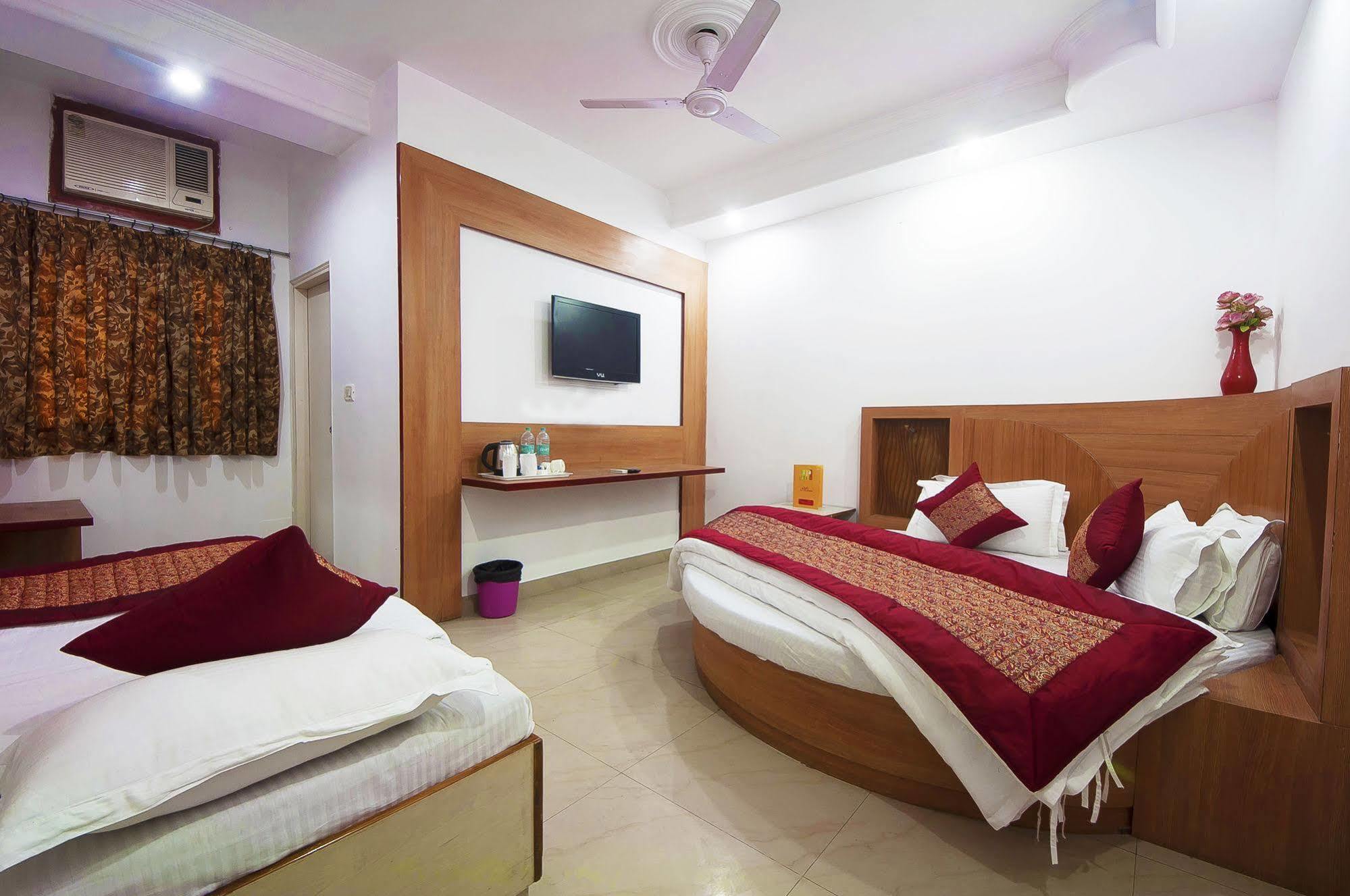 Oyo 3472 Hotel Rama Inn New Delhi Eksteriør billede