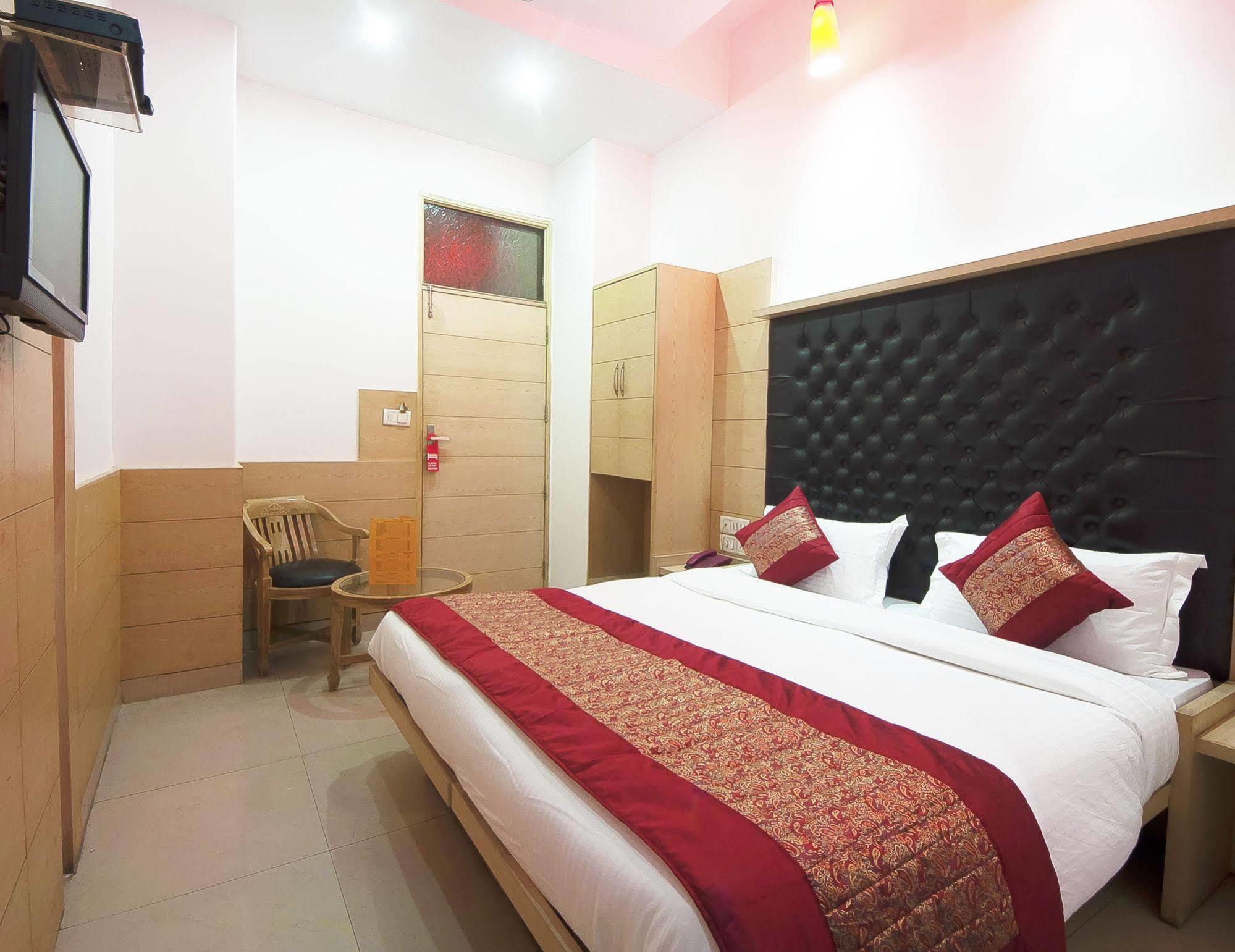Oyo 3472 Hotel Rama Inn New Delhi Eksteriør billede
